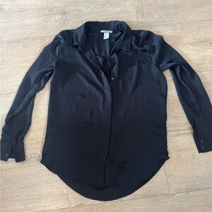 H&M Black Long-Sleeve Button-Down Shirt